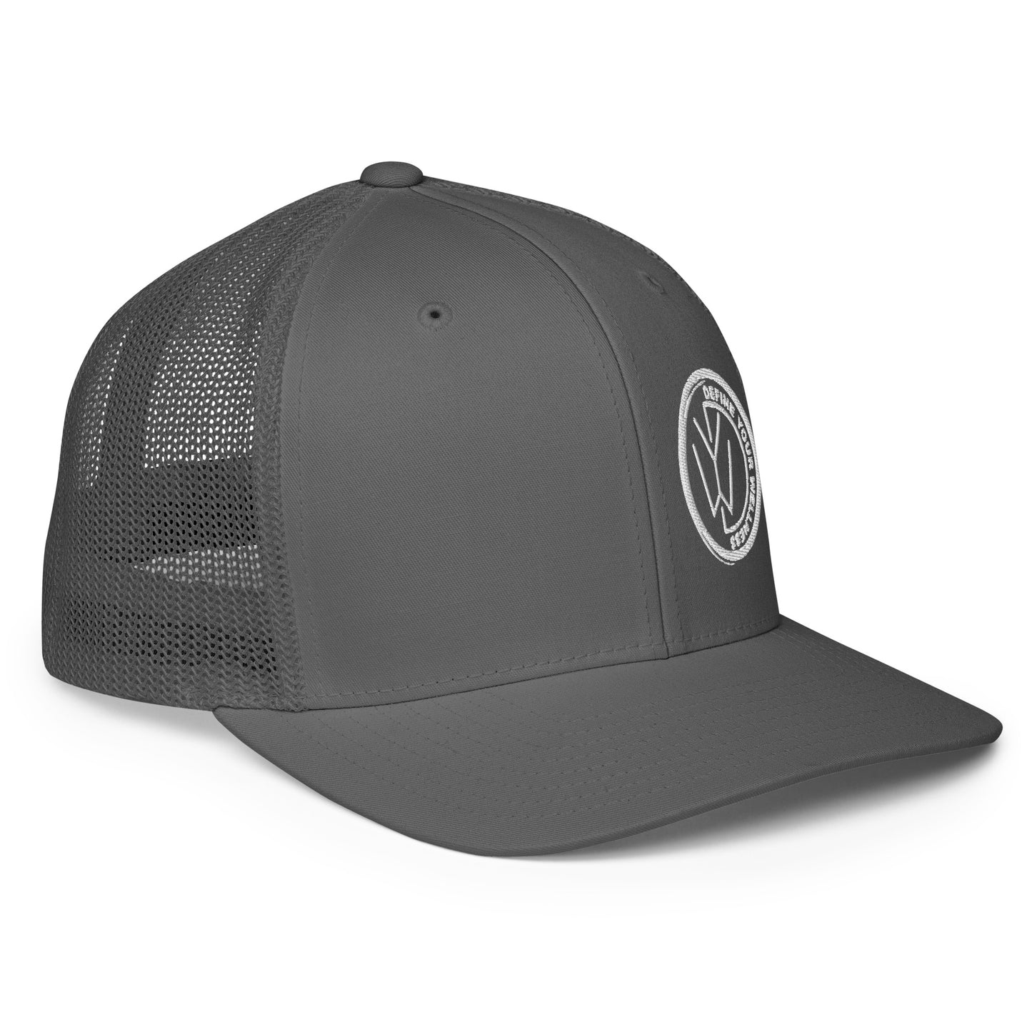 Closed-fitted trucker cap - 7-color variations - embroidered